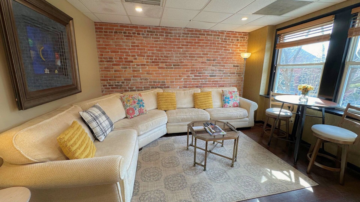Berlin Apartment | On Main Street - Apartment B - Berlin, MD