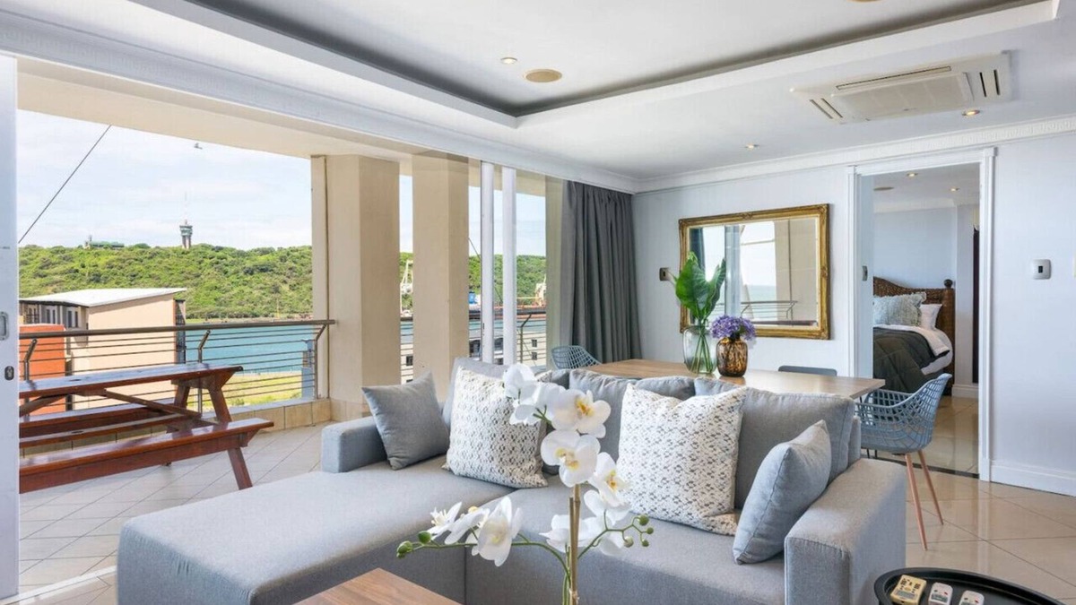 Durban Point Apartment | On Point Penthouse 7-14