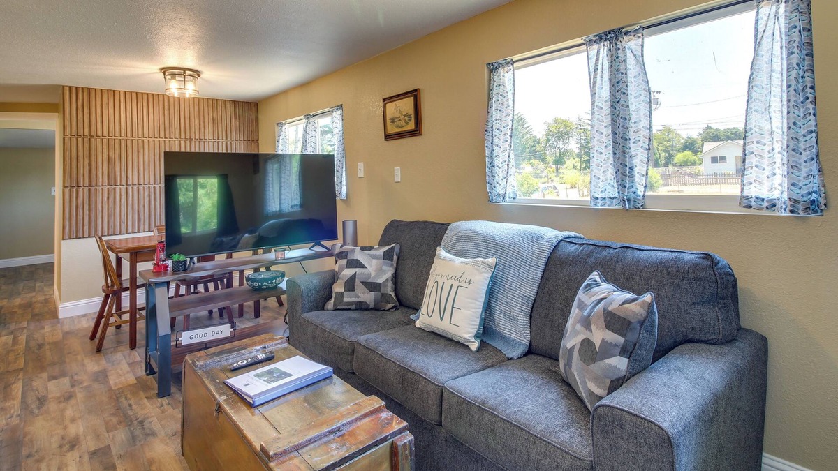 Coos Bay Cabin | On-Site Creek & Fishing: Cozy Coos Bay Retreat!