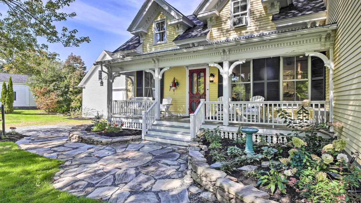Jefferson House | On-Site Pond: Spacious Family Home in Jefferson!