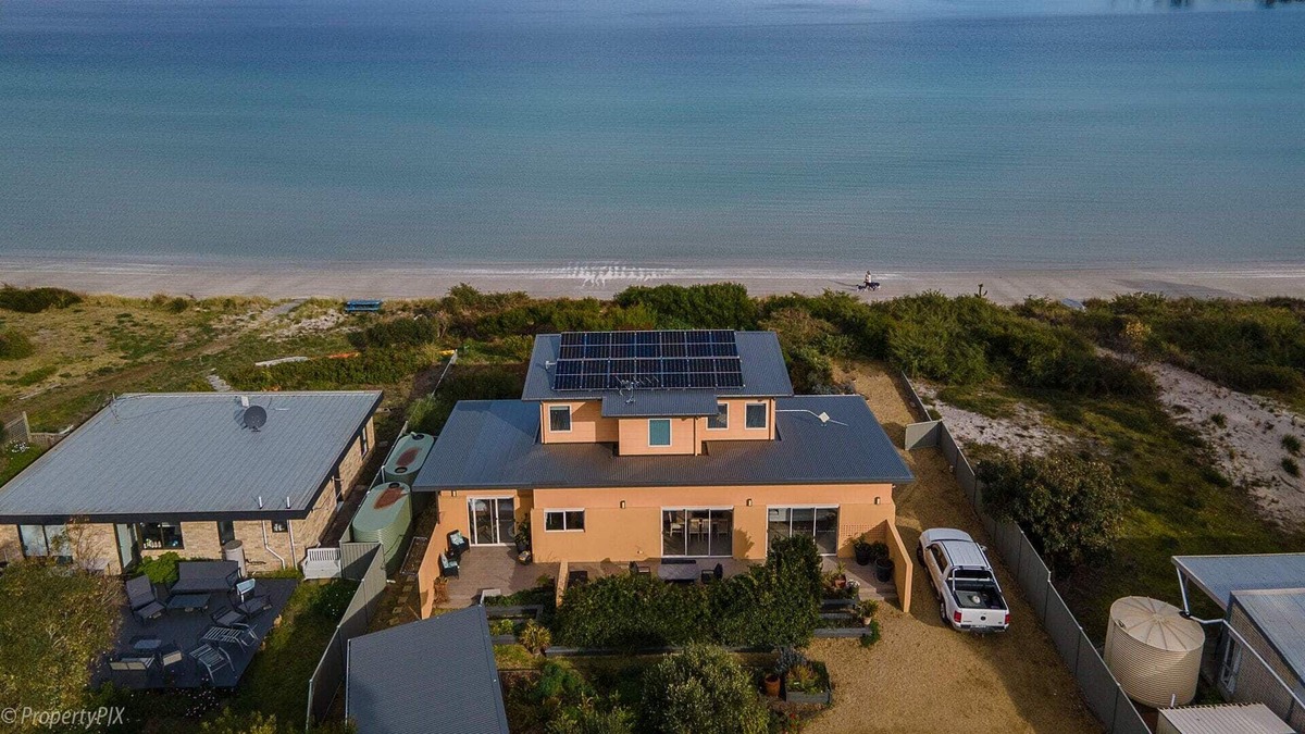 Connellys Marsh House | On the Beach at Connellys