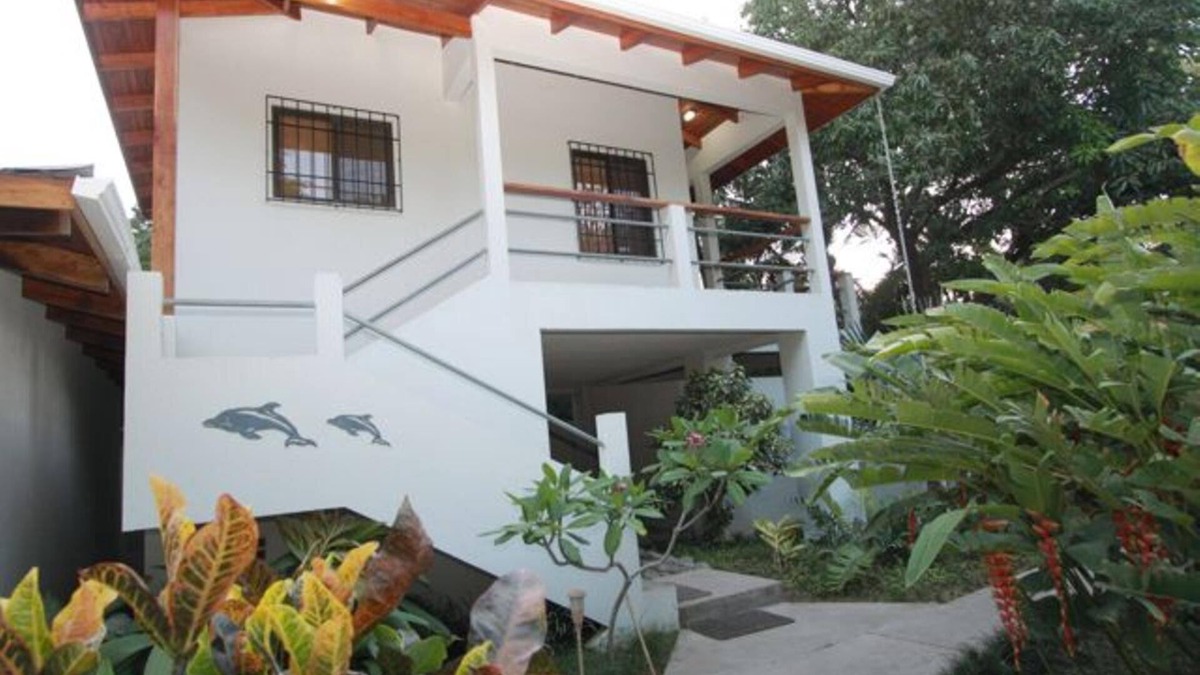 Tamarindo Apartment | On the Beach. Casita Del Mar is a Studio - Sleeps 2. Great Reviews. Private.
