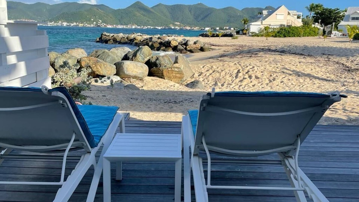 Nettle Bay Condo | On the beach ! Villa ELBA A French Touch unit, pools, tennis, sea view