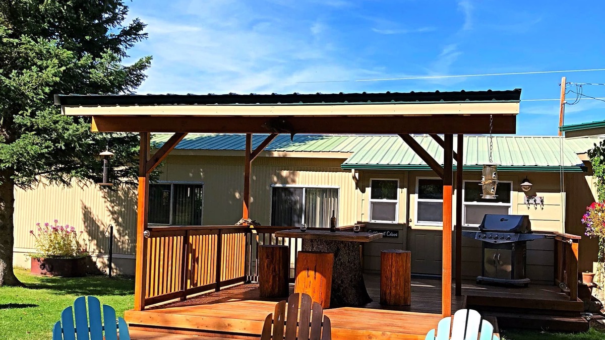 Darby Cabin | On the Bitterroot River!