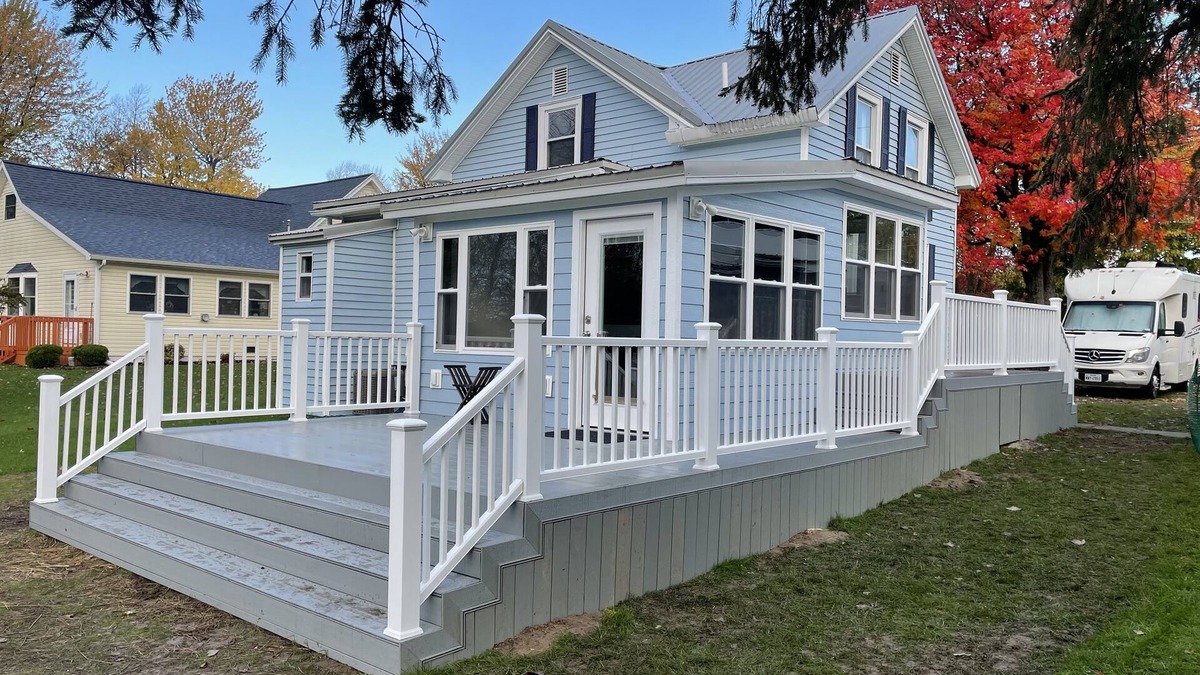 Dexter House | On the Black River - close to awesome fishing!
