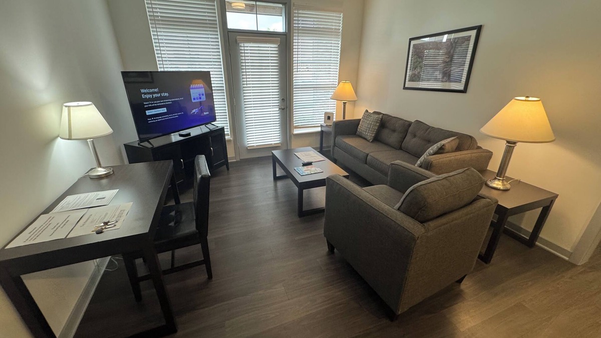 Tuttle West Apartment | On the border of Hillard/Dublin! 2 bed 2 bath, 1st floor!