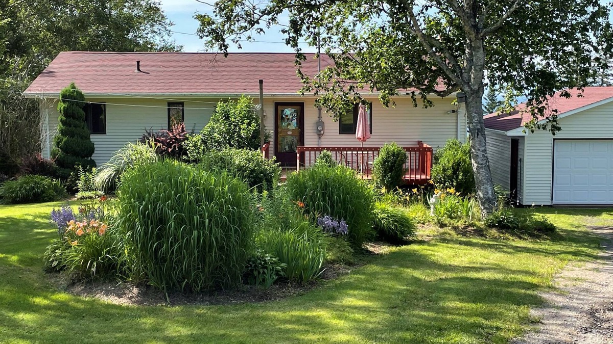 Kings County Cottage | On the Edge of Fundy Private Cottage Getaway