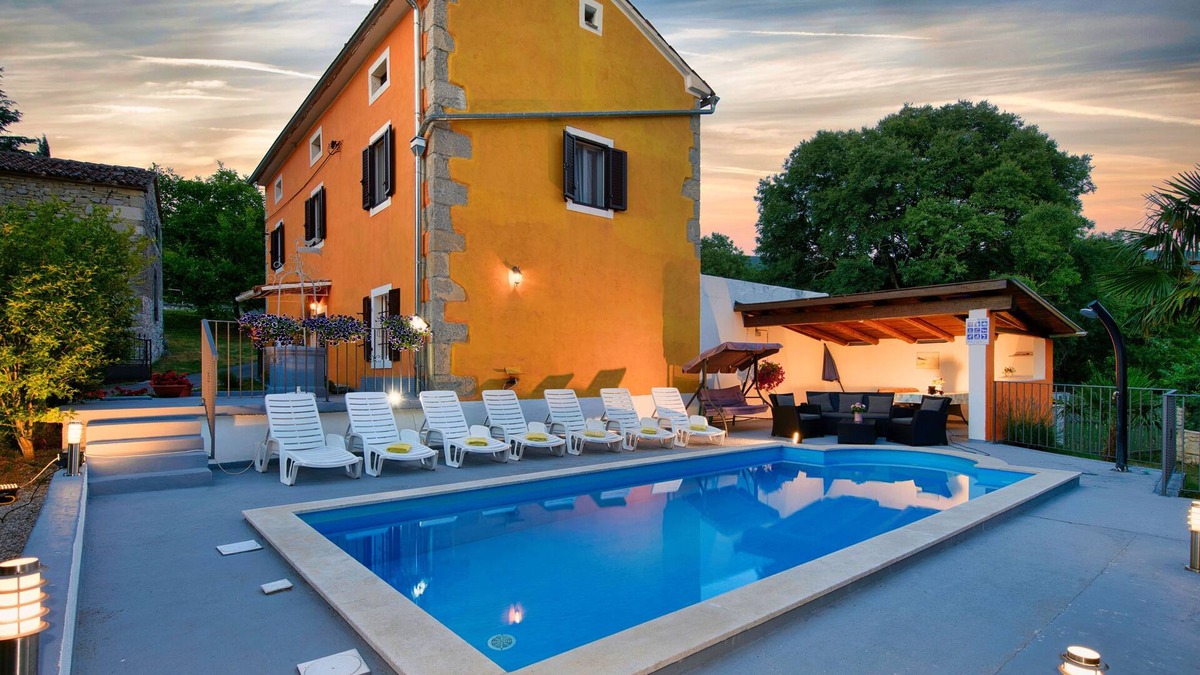 Susnjevica Villa | On the edge of the National Park, the perfect distance between the sea and the mountains