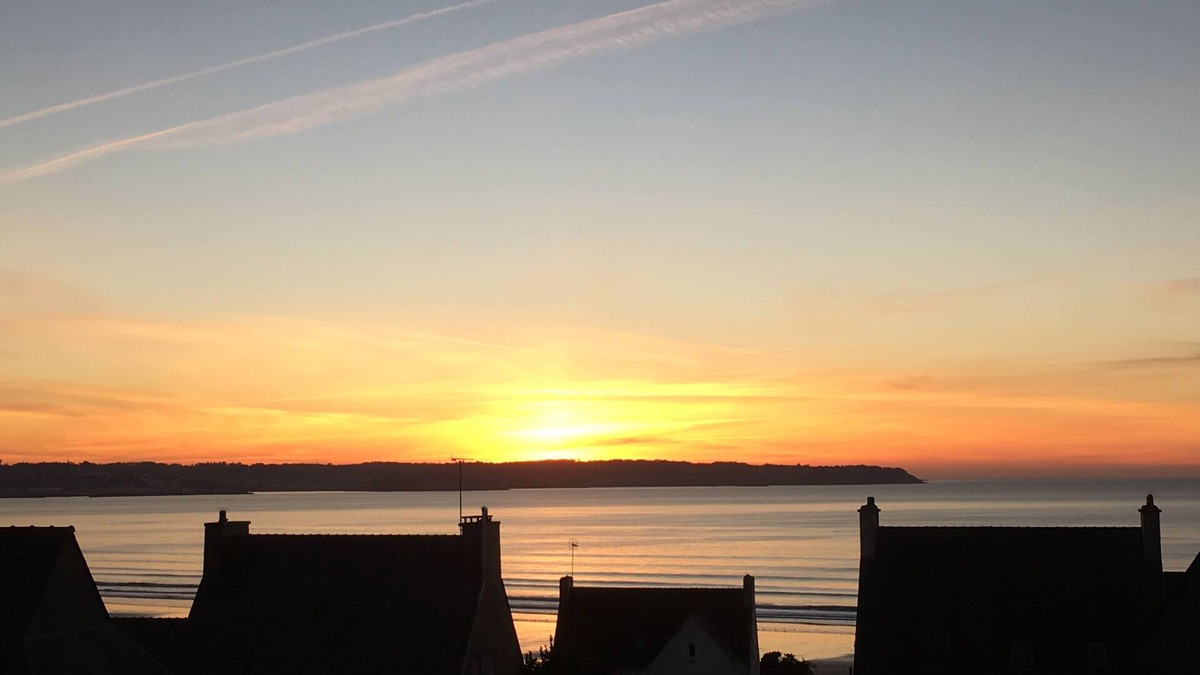 Plonevez-Porzay House | On the Kervel Beach Douarnenez Bay