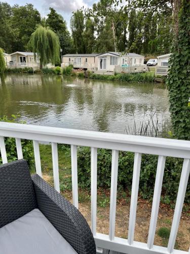 Clacton-on-Sea Resort | On the Lake Weeley