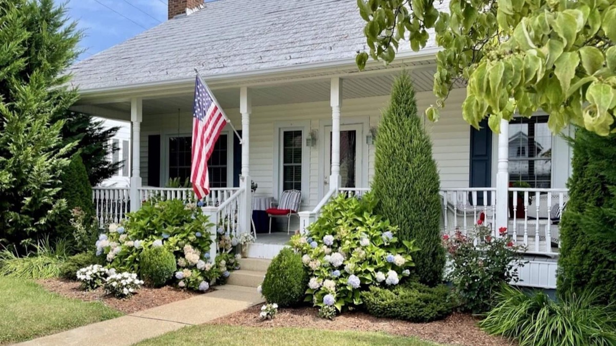 Fries House | On 'The New River Trail'