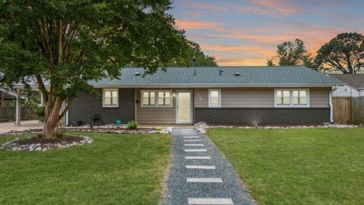 Coliseum Central House | On the River - Quiet Cove Creek 4BR Home near it all.