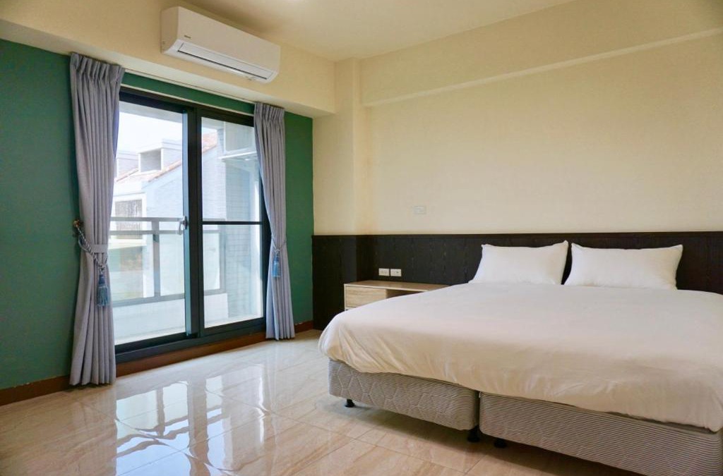 Donggang Bed & Breakfast | Ｏn the road