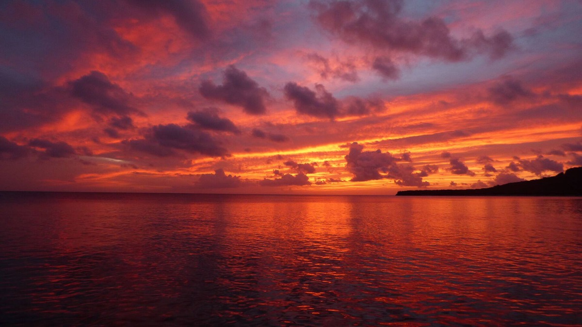 Bisento Cottage | ON THE SEA! 2 beaches with an easy walk! Couples only! Private/natural/exclusive