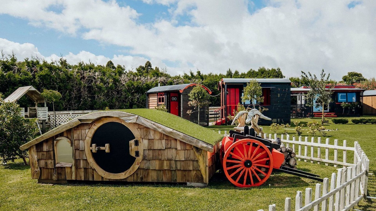 Onaero Cottage | Onaero s Quaint Little Cottages