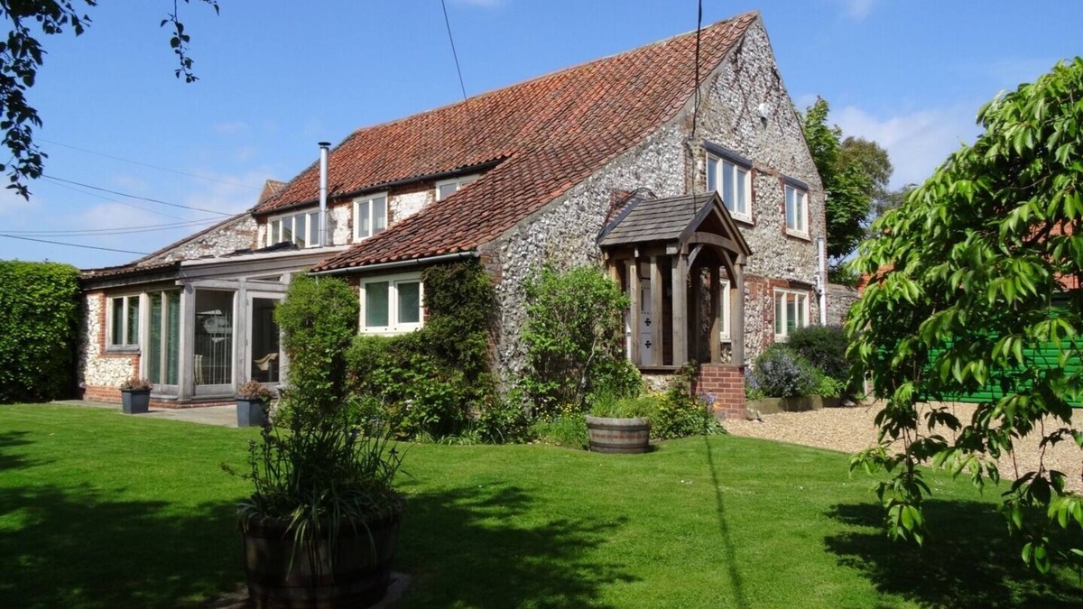 Holme House | Once a Catle Barn, now Spacious Luxury Accommodation!