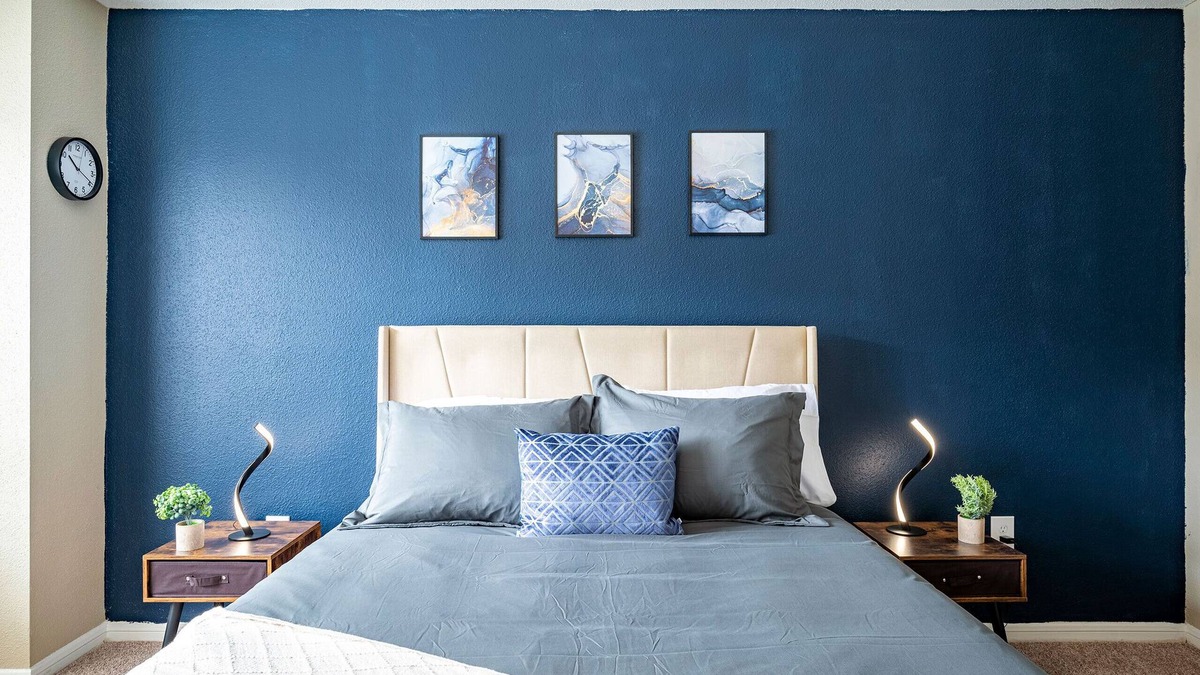 Astrodome Apartment | Once in a Blue Room - Medical Center - 30+ day stays