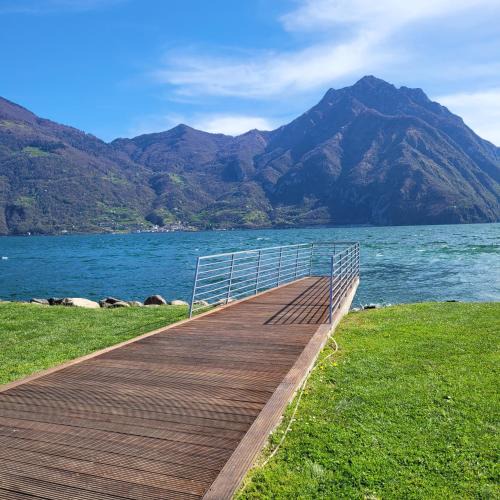 Castro Apartment | Onda del lago Mountain Lake Iseo Hospitality