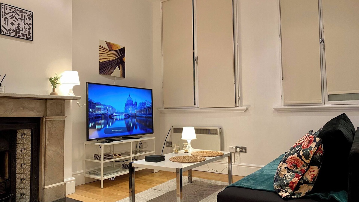 Barbican Apartment | One-bed apartment, in the heart of London