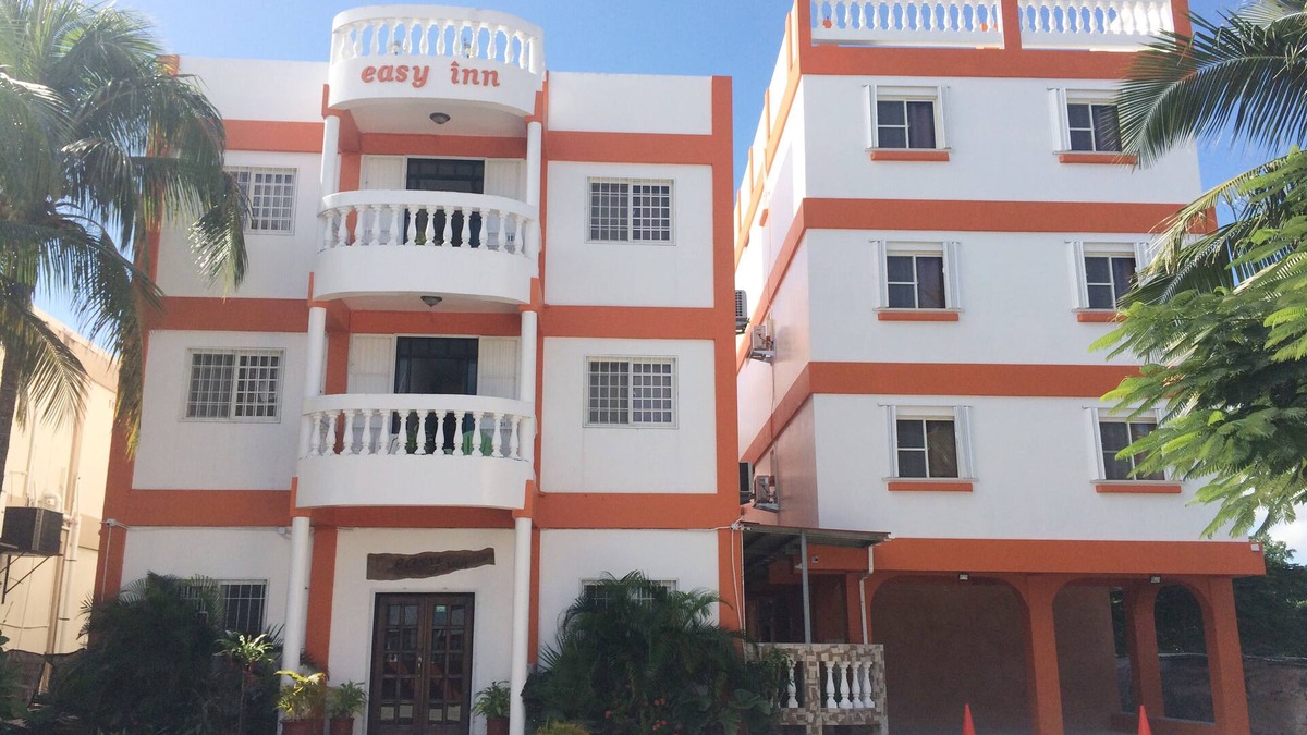 Belize City Hotel | ONE BED ROOM AT EASY INN HOTEL-2