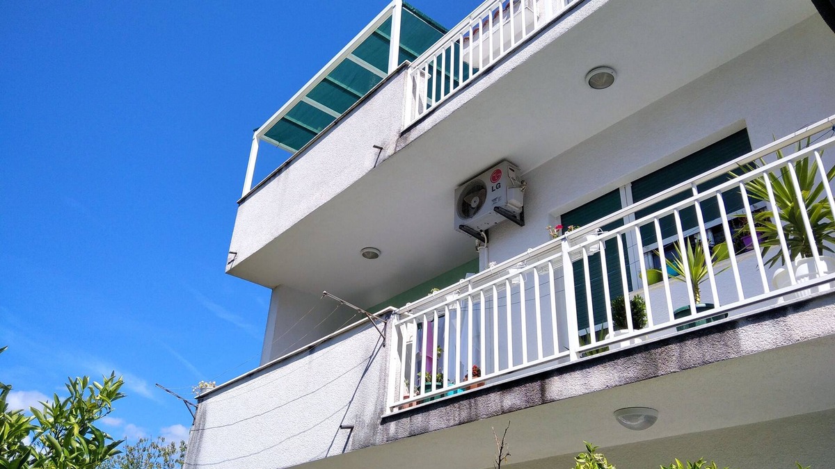 Kastel Stafilic Apartment | One bedroom apartment with balcony Kaštel Štafilić, Kaštela (A-20694-b)