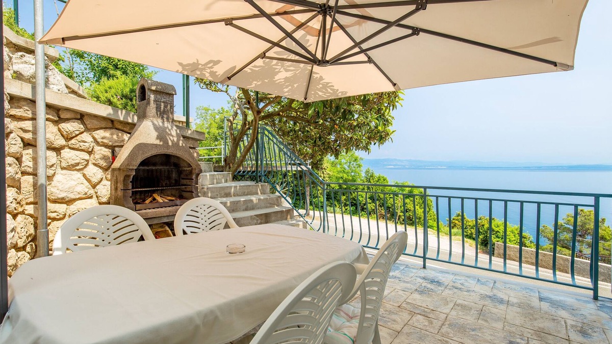 Obrs Apartment | One bedroom apartment with terrace and sea view Mošćenička Draga, Opatija (A-7766-a)