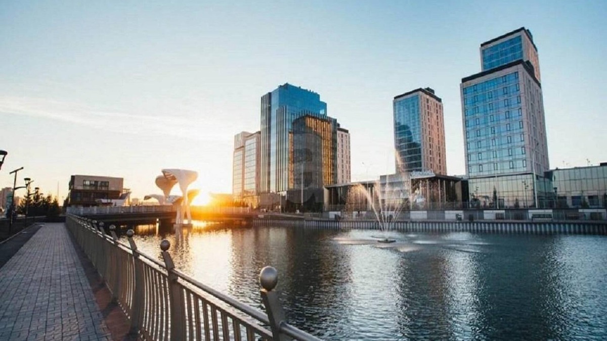 Nur-Sultan Apartment | One Bedroom Apartments, 10 min walk from the city