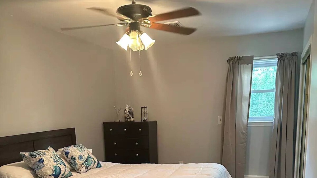 Hillsborough Apartment | One Bedroom Apartment