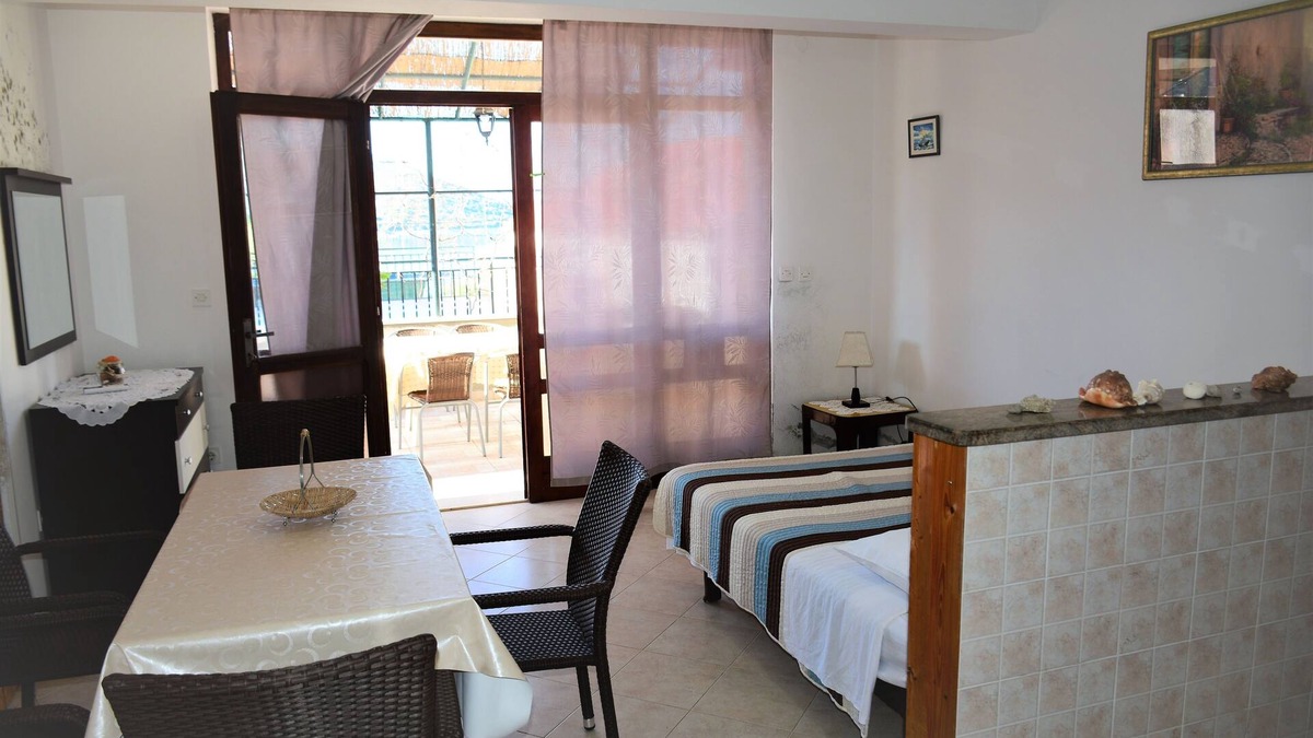 Dubrava Apartment | One bedroom apartment near beach Luka Dubrava, Pelješac (A-284-b)