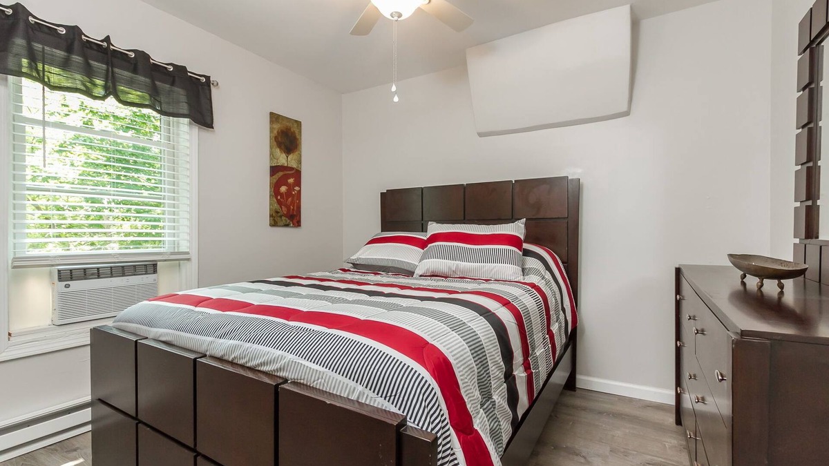 Canandaigua Apartment | One bedroom apartment in downtown Canandaigua