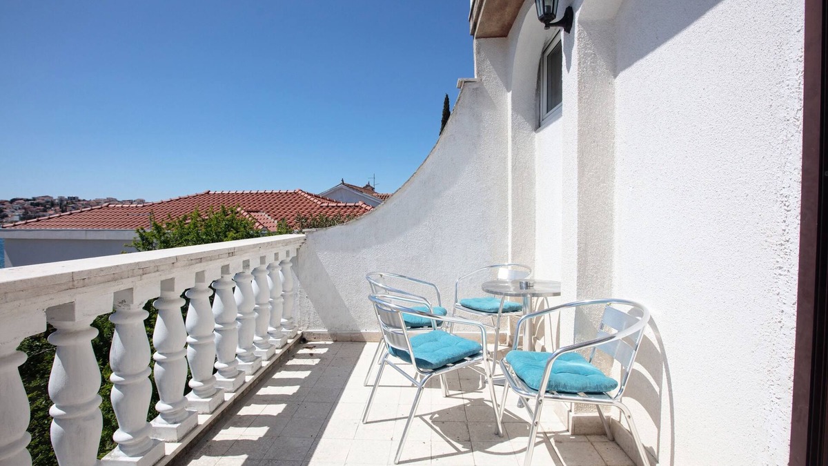 Podglavica Apartment | One bedroom apartment near beach Stupin Čeline, Rogoznica (A-21043-b)