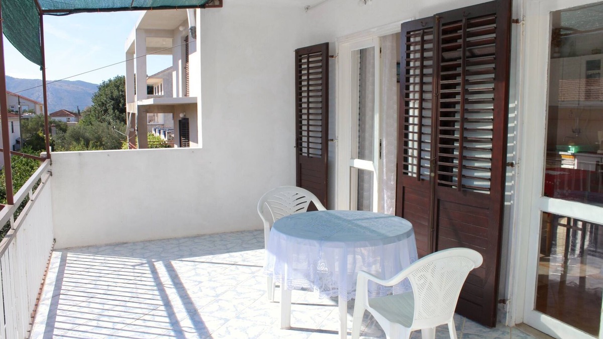 Stari Grad Apartment | One bedroom apartment with terrace Stari Grad, Hvar (A-5724-e)