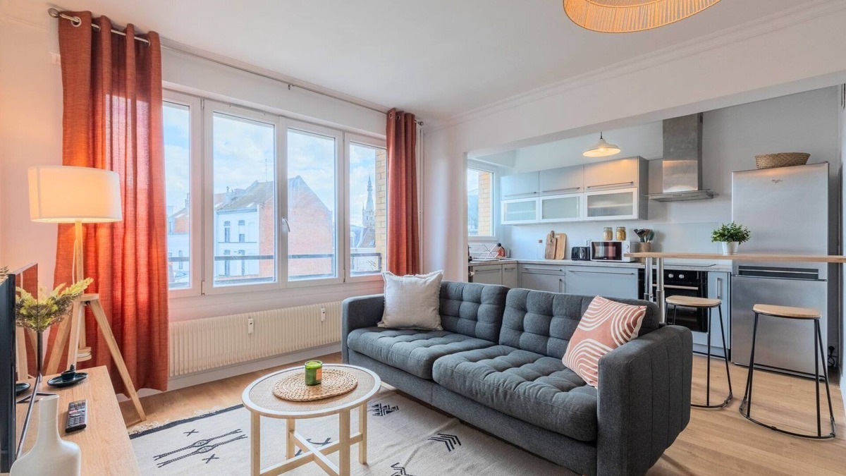 Tourcoing Apartment | One bedroom apartment with balcony, city center