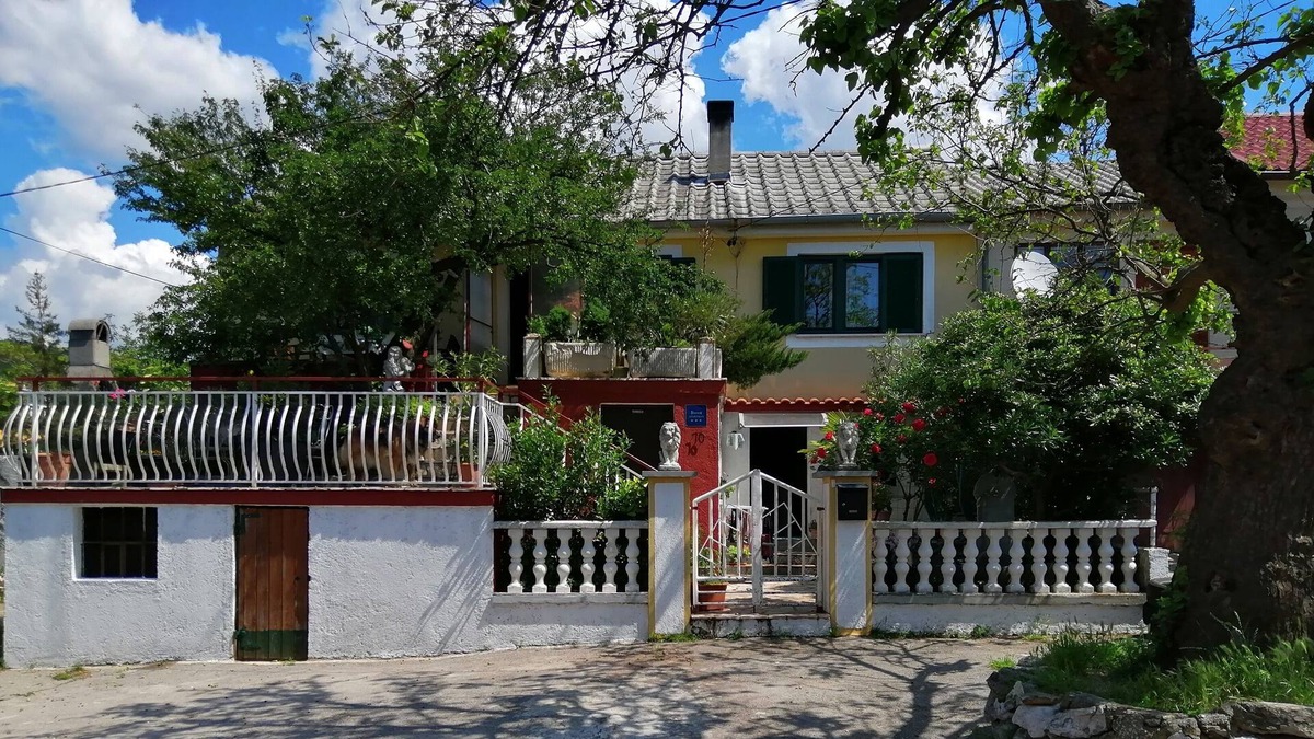 Bakar Apartment | One bedroom apartment with terrace Škrljevo, Rijeka (A-17116-a)