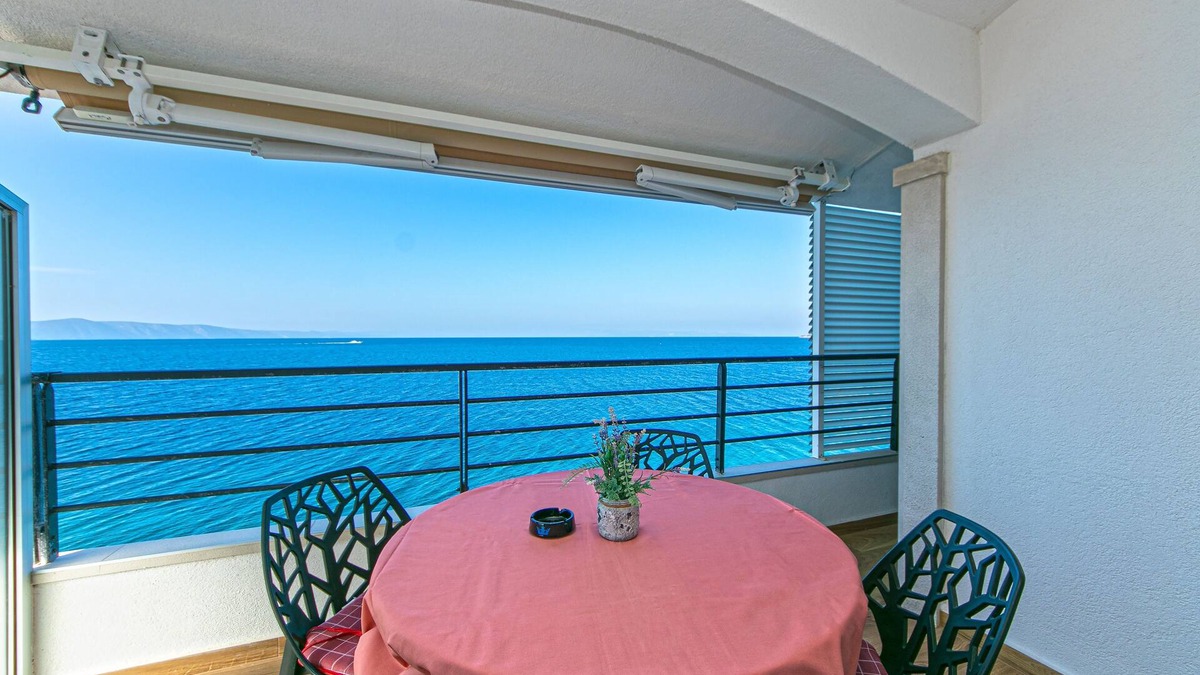 Drasnice Apartment | One bedroom apartment near beach Drašnice, Makarska (A-6652-b)