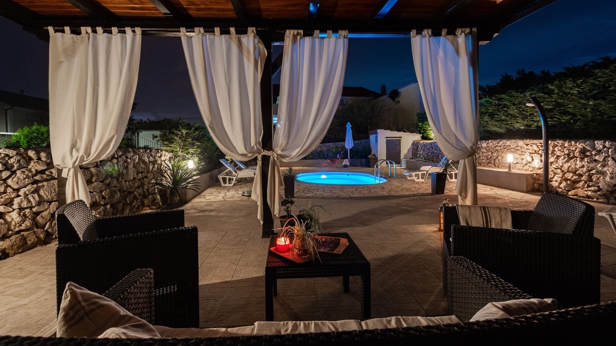 Bakar Apartment | One bedroom apartment with terrace Krasica, Rijeka (A-18059-b)