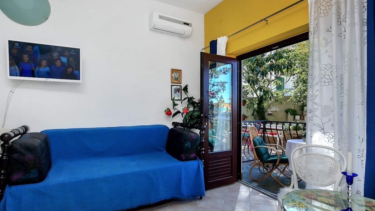 Vrpolje Apartment | One bedroom apartment with terrace Makarska (A-6909-a)