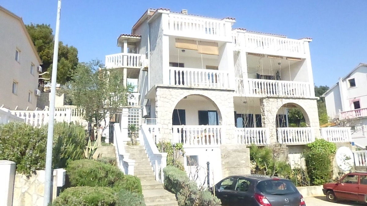 Municipality of Omisalj Apartment | One bedroom apartment with terrace and sea view Omišalj, Krk (A-22982-a)