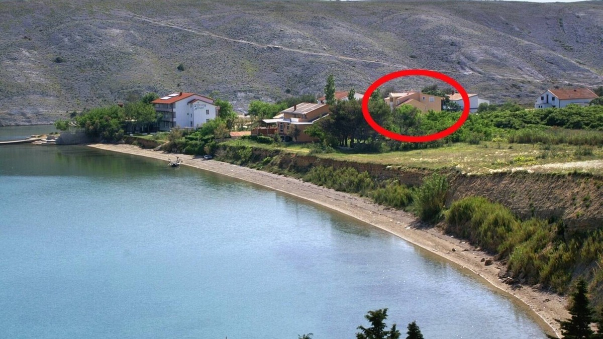 Vlasici Apartment | One bedroom apartment near beach Vlašići, Pag (A-6523-c)