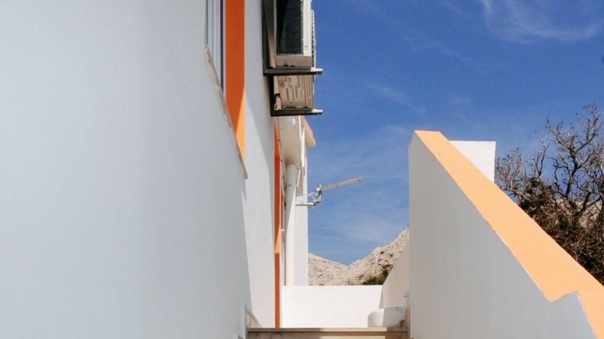 Metajna Apartment | One bedroom apartment with terrace Metajna, Pag (A-6421-e)