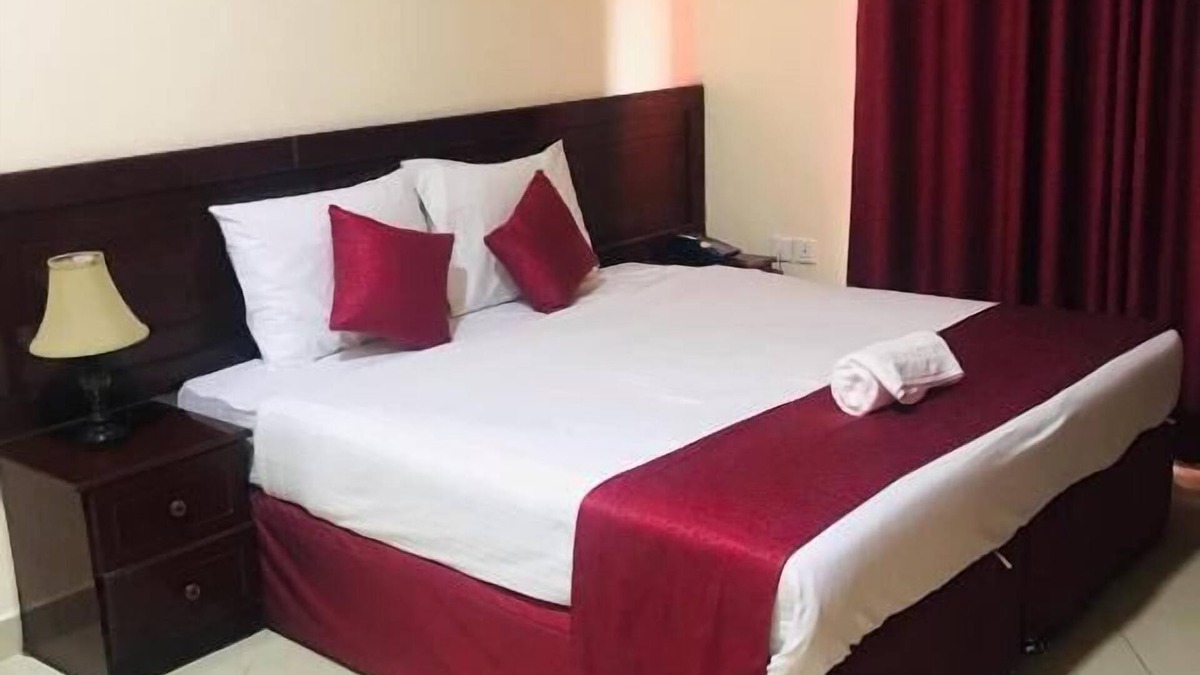 Al Sharq Apartment | One Bedroom Apartment Near by Fazran Cafe