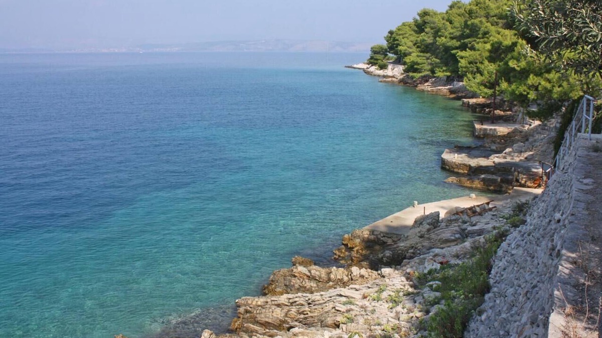 Rogac Apartment | One bedroom apartment near beach Rogač, Šolta (A-5166-d)