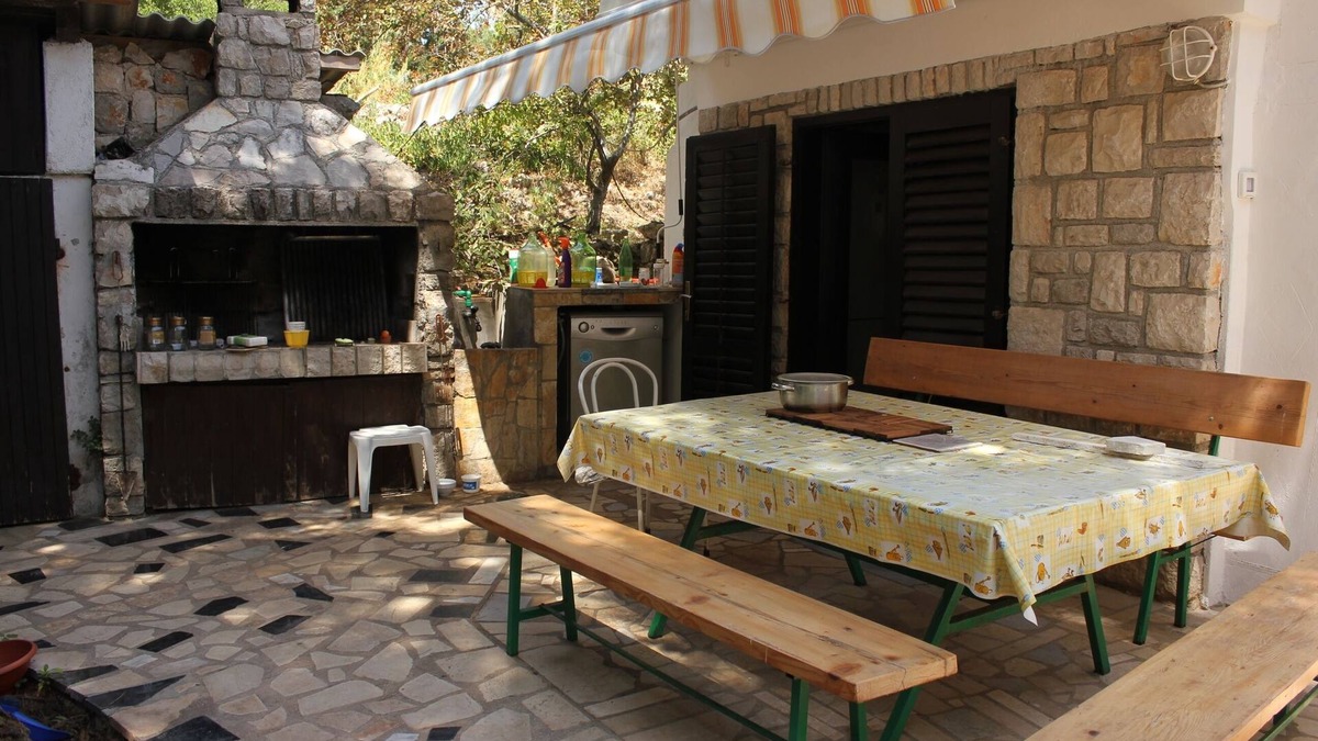 Artatore Apartment | One bedroom apartment near beach Artatore, Lošinj (A-7935-b)