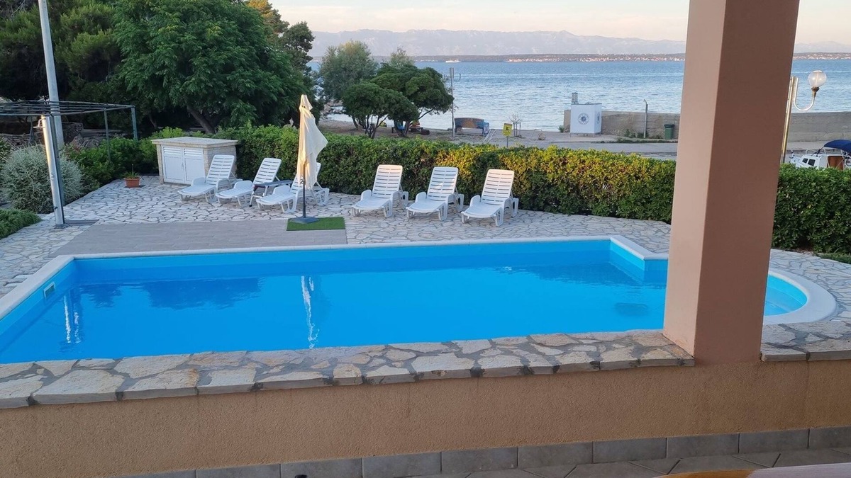 Batalaza Apartment | One bedroom apartment near beach Ugljan (A-829-a)