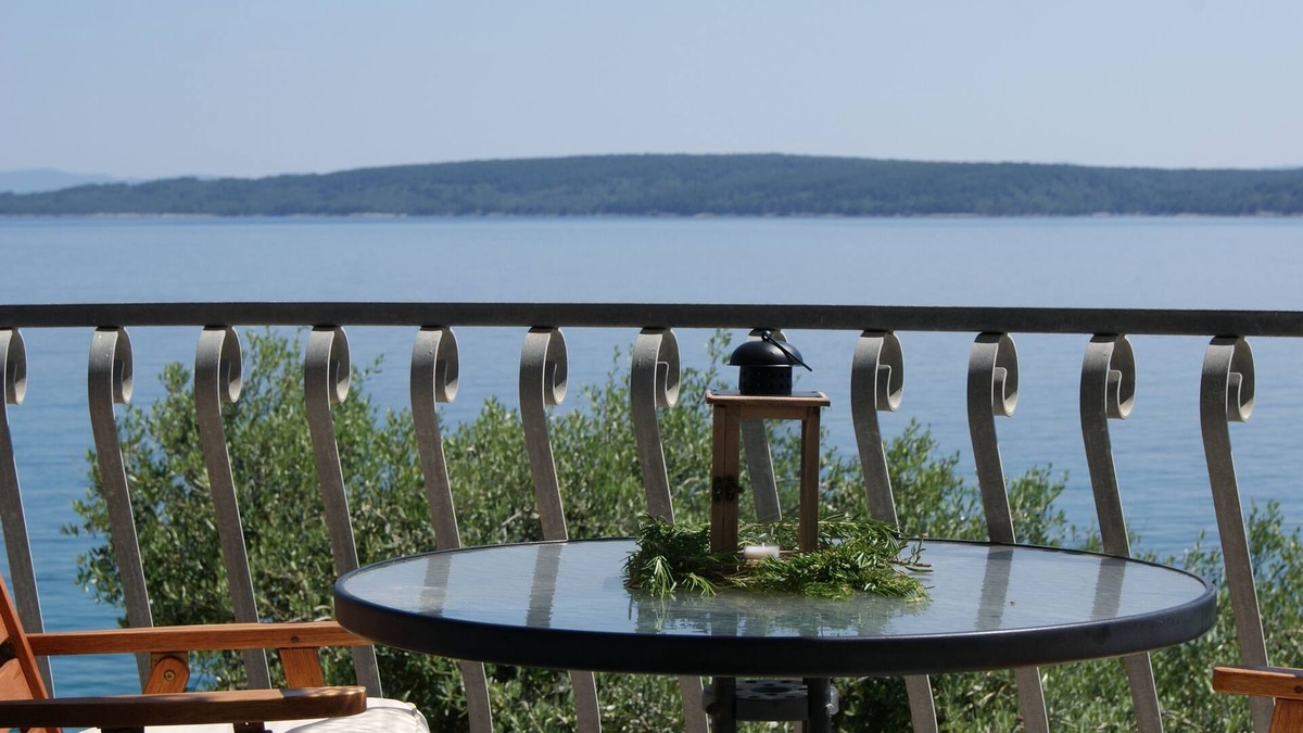 Zavala Apartment | One bedroom apartment near beach Zavala, Hvar (A-553-a)