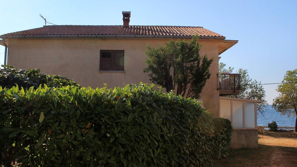 Krizine Apartment | One bedroom apartment near beach Sveti Ivan, Umag (A-7002-a)