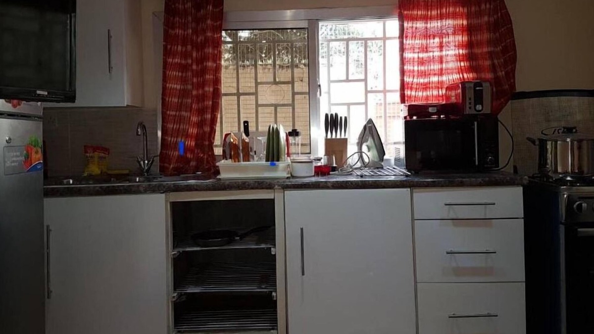 Freetown Apartment | One-Bedroom Apartment - Mansholl Luxurious Apartmentnn