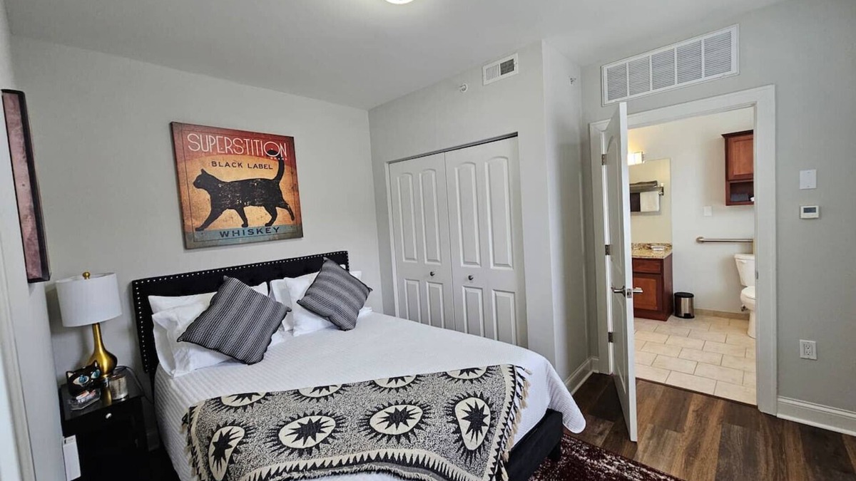 Champaign Apartment | One Bedroom Apartment at the Inman - 202
