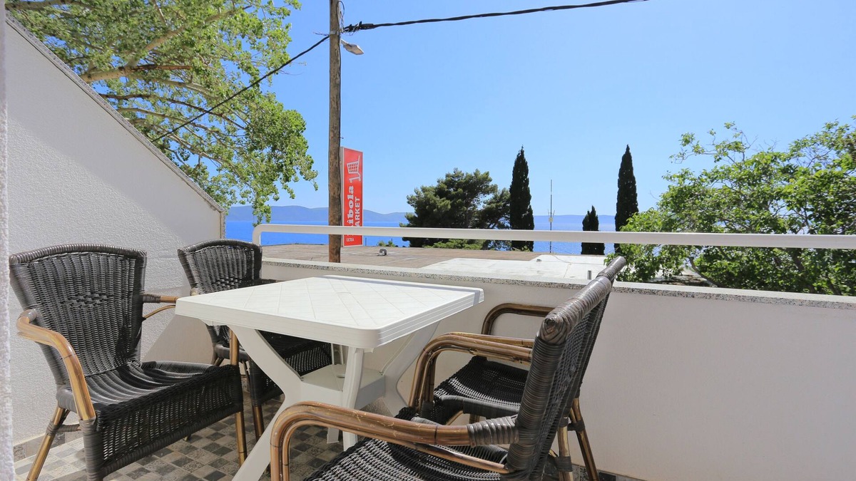 Zivogosce Apartment | One bedroom apartment with balcony and sea view Živogošće - Porat, Makarska (A-18218-a)