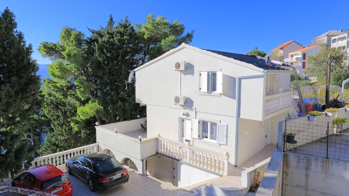 Marusici Apartment | One bedroom apartment with balcony and sea view Marušići, Omiš (A-18497-b)